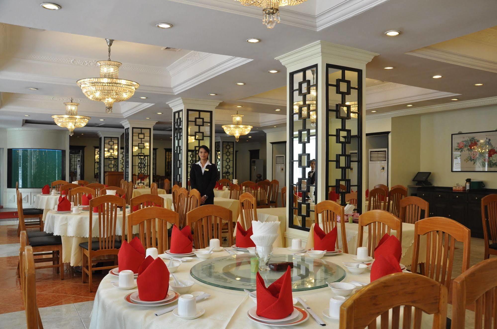 Le President Hotel Phnompen Kültér fotó