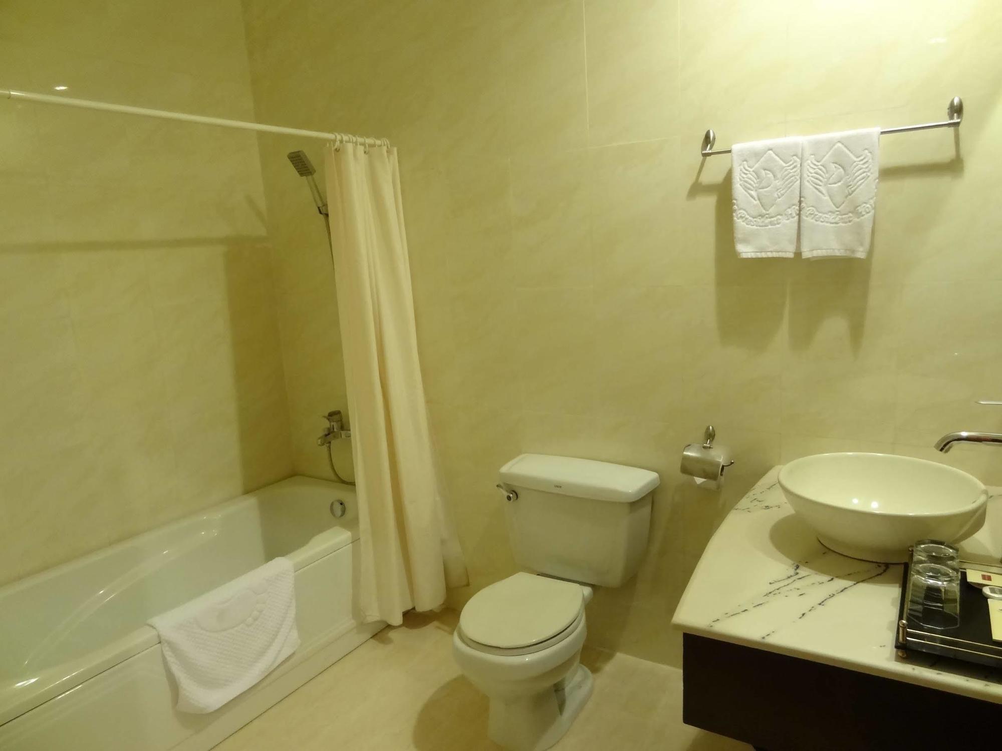 Le President Hotel Phnompen Kültér fotó
