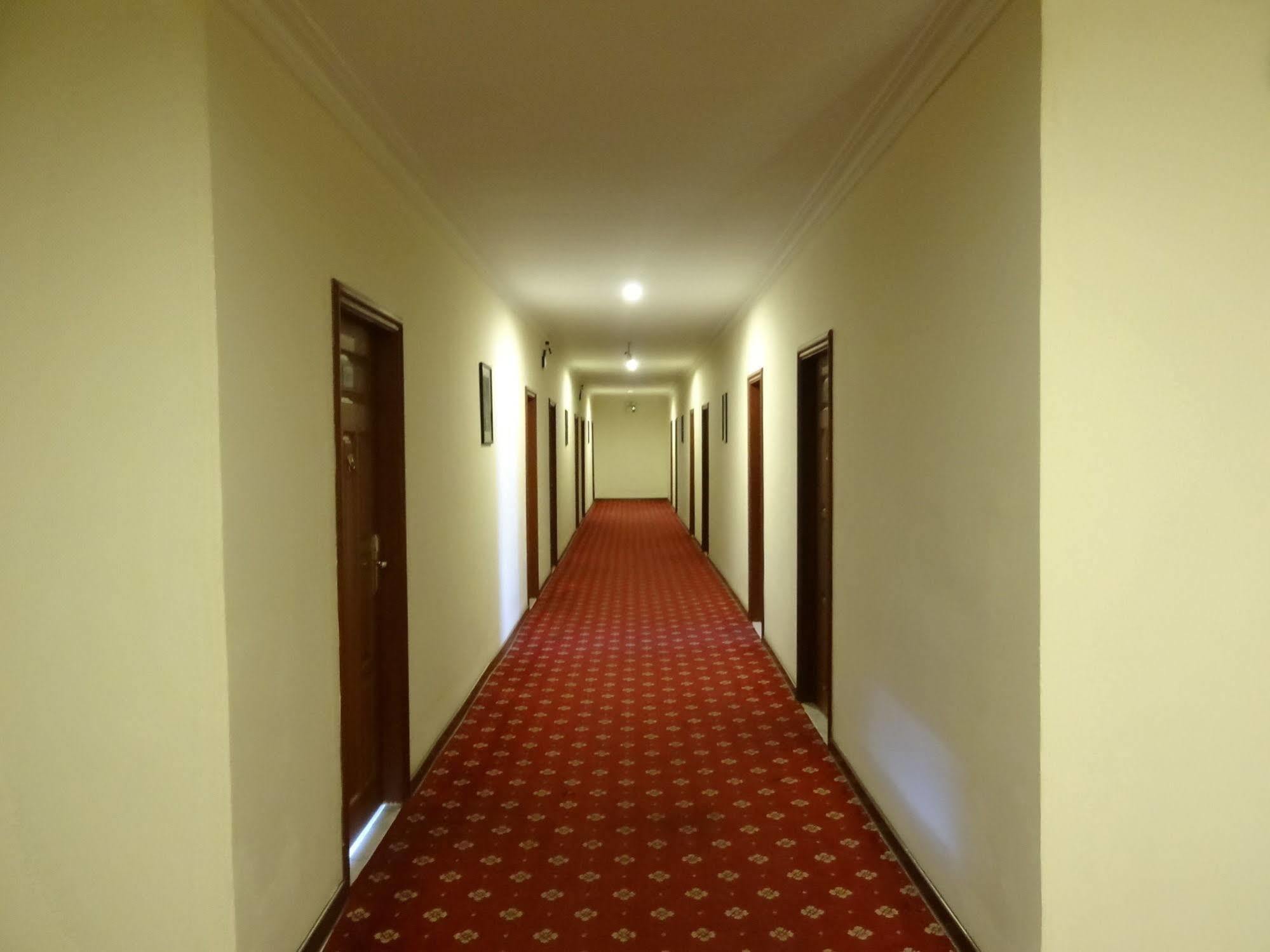 Le President Hotel Phnompen Kültér fotó